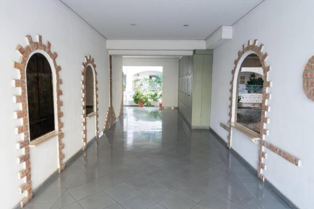 Kostas Home By Bill Apartments Patras Esterno foto