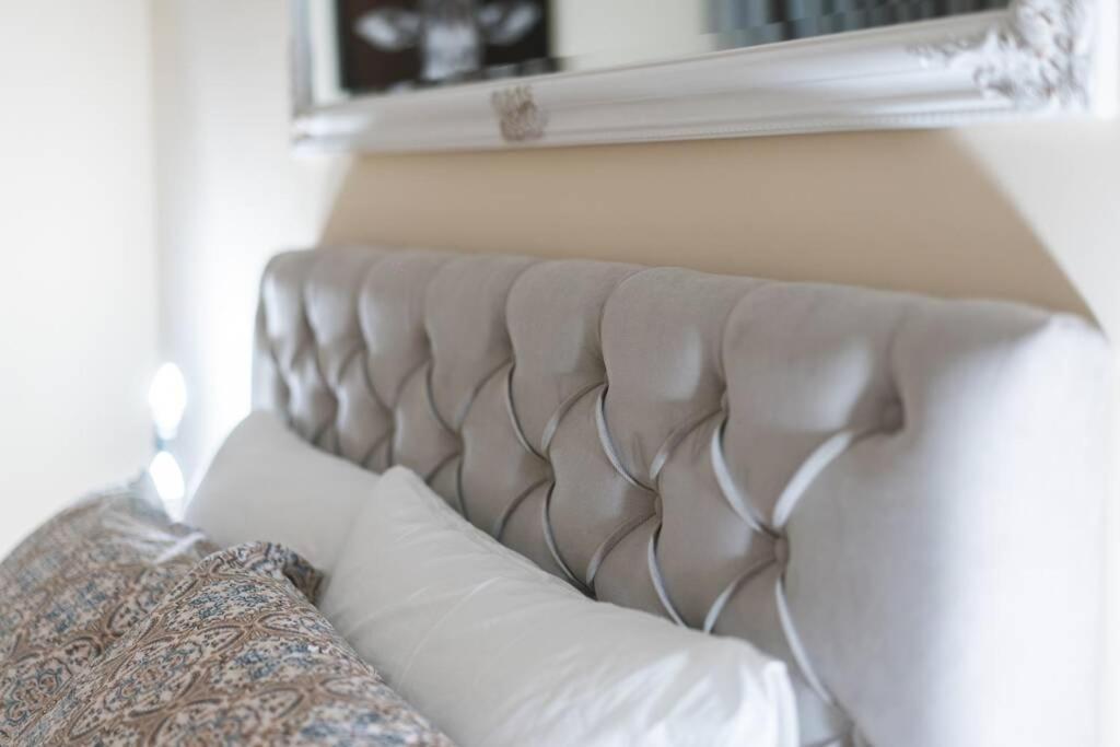Kostas Home By Bill Apartments Patras Esterno foto