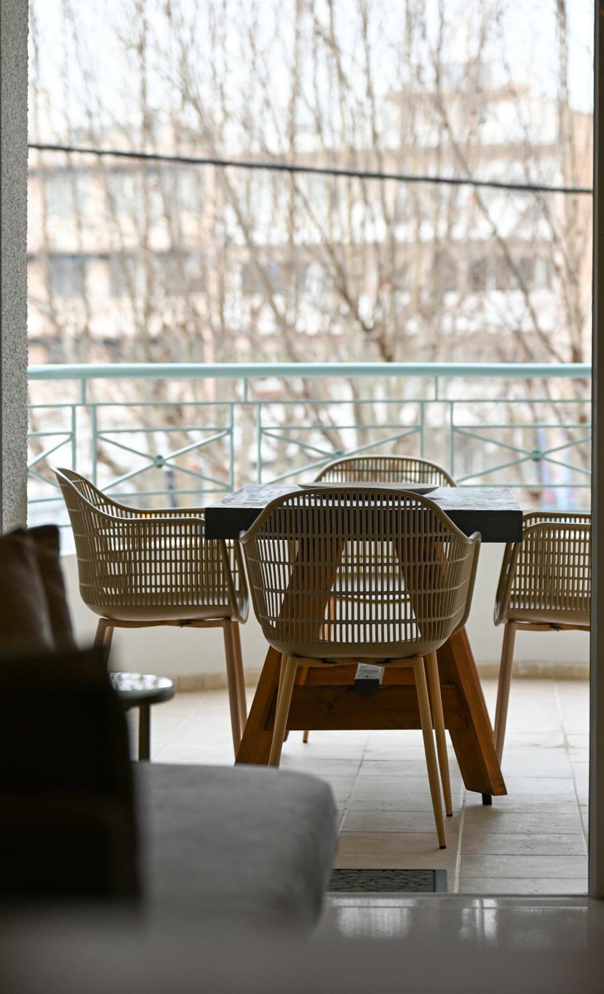 Kostas Home By Bill Apartments Patras Esterno foto